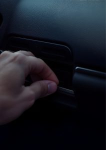 Lee más sobre el artículo Cómo instalar un localizador GPS en el coche sin instalación profesional